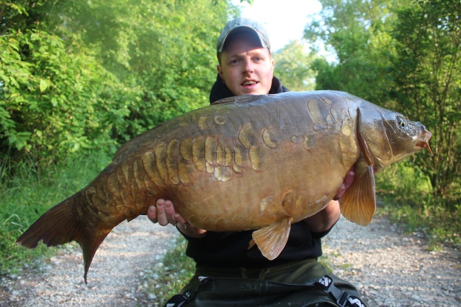 Alex with Scale Perfect at 38.00lb may 2015