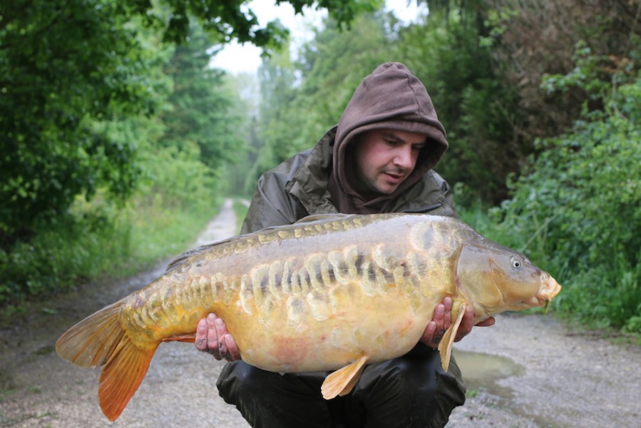 Geoff Longley with Horseshoe at 41lb from Co's Point 09.05.2017