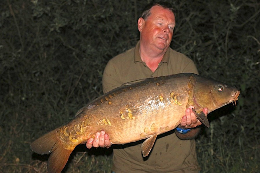 Dave Anderson with Elephant Tube at 28lb from Oblivion 24.6.17