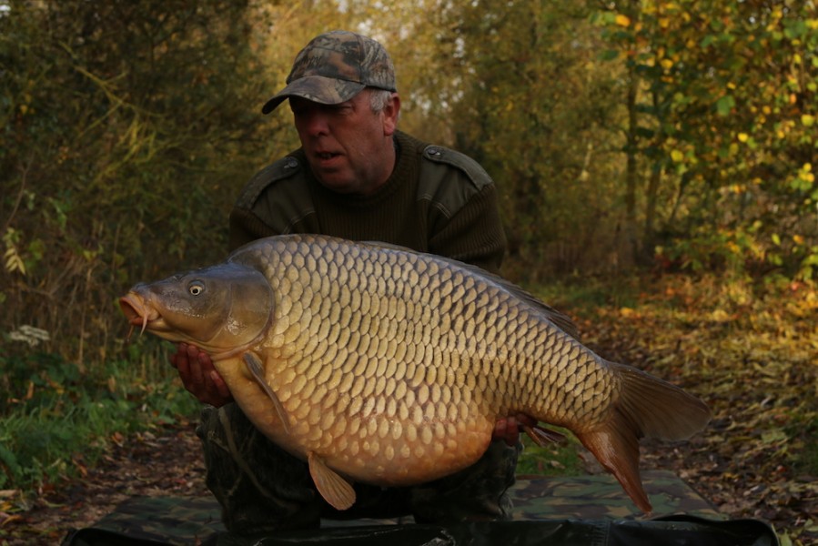 Ricky with The Vicar 48lb 4.11.16