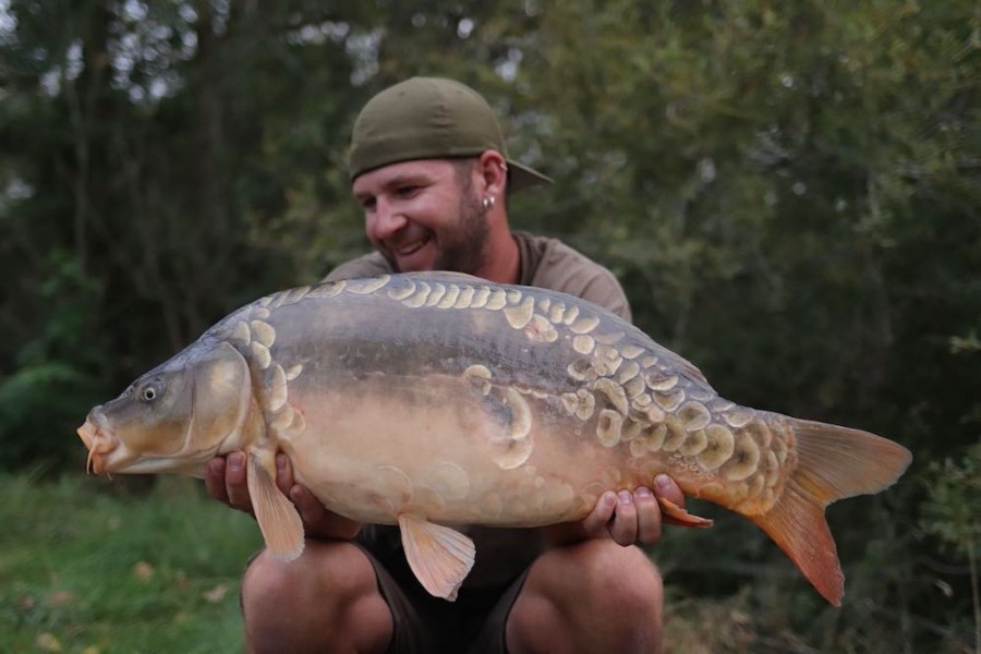 Lee Hollingworth Big Girls 20lb9oz 1.9.18