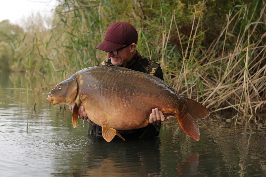 Dan Fairbrass, 42lb, Alamo, 12/10/2024