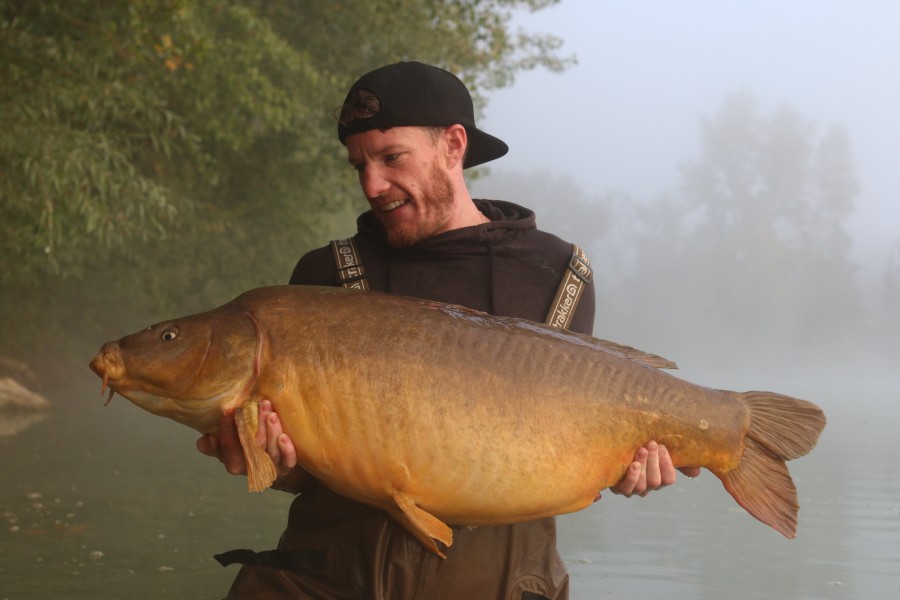 John Stuart - 47lb 12oz - Beach - 17/09/2022