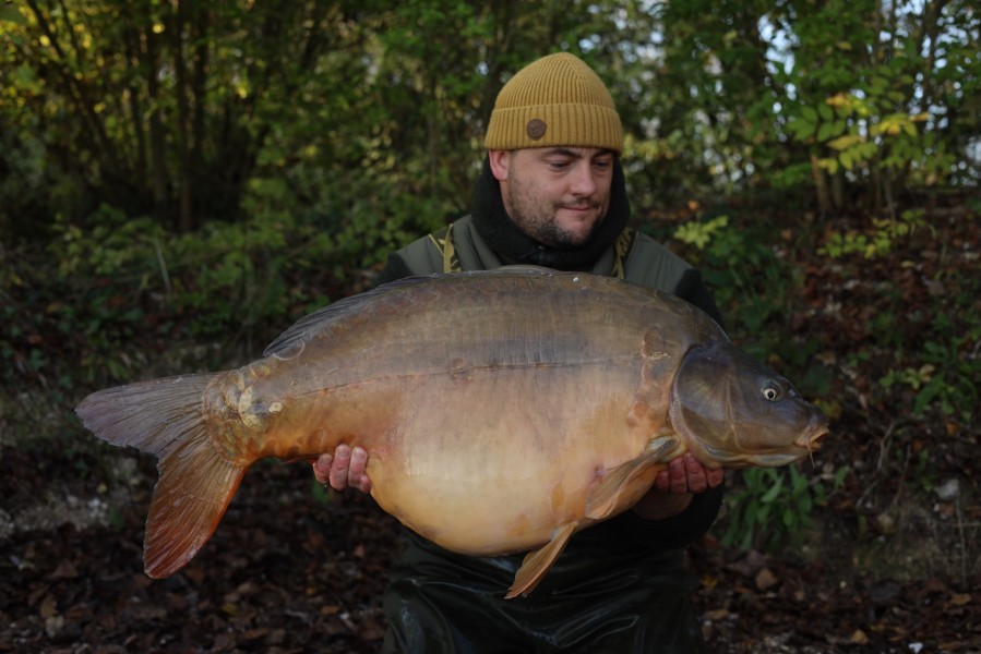 Tom Burns, 42lb 2oz, Bob's Beach, 02/11/2024