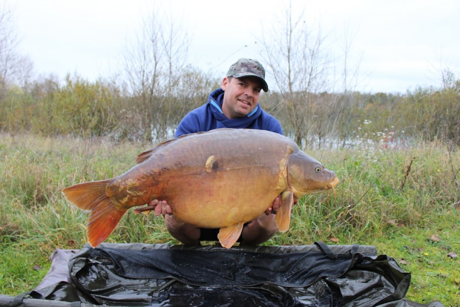 Buzz with Baby single scale at 46.8lbs Nov'14