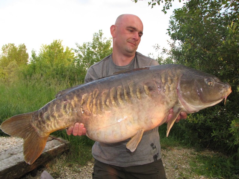 Marcin and his new PB, snags linear @ 44lb