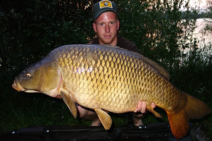 Timo with a 30lb common