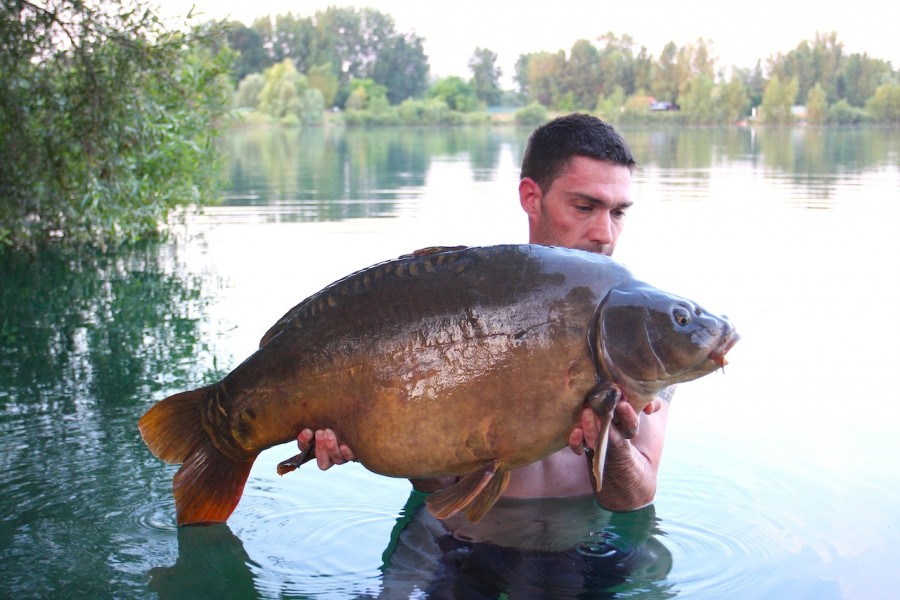 Mike with a 40.08lb mirror
