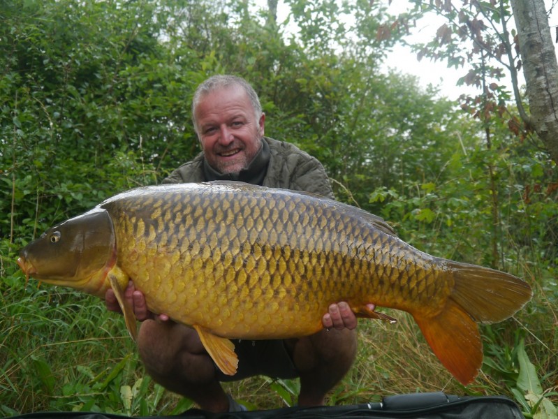 Barty with a 37.10lb common