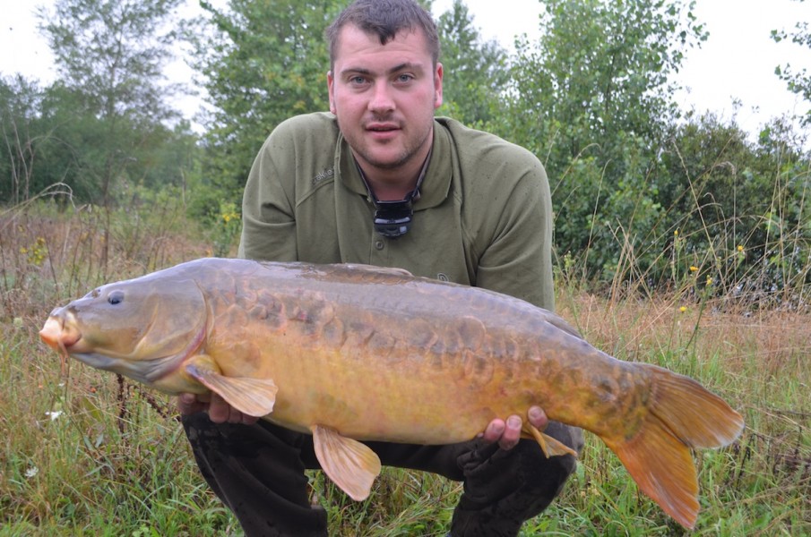 Noel with a 27.14lbs mirror