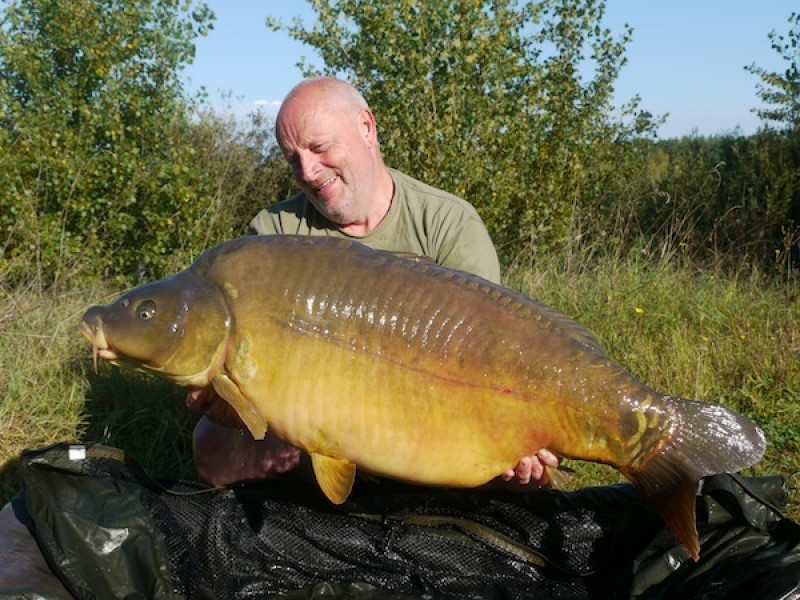 Bob with the bearded Lady at 54.08lb