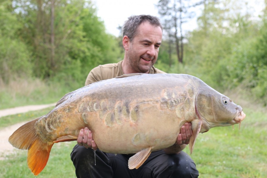 Julian Strade with Soft Focus at 39lb 4oz from Alcatraz 29.4.17