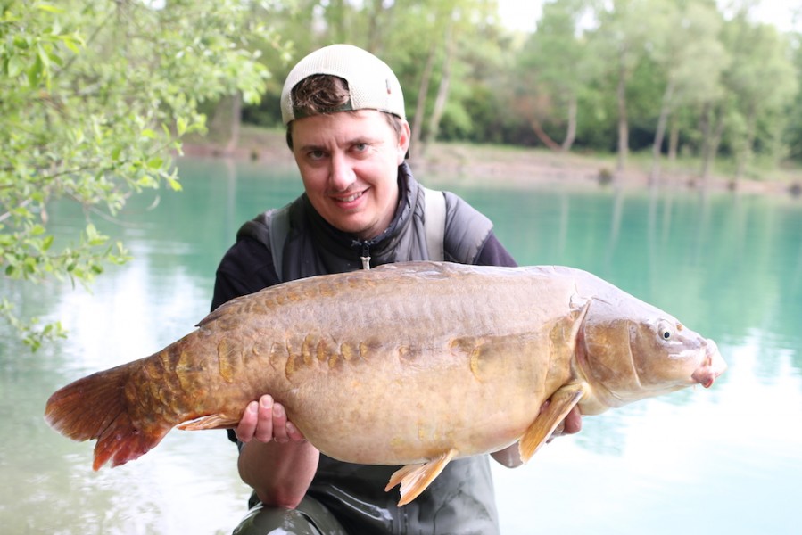 Mads Andersen with Bite Mark at 32lb from the Treeline 29.4.17