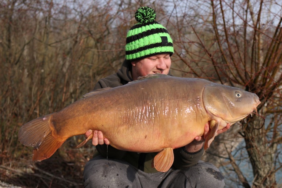Steve Bartlett with The Cod at 37lb from Co's Point, 22.12.18