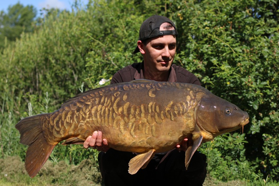 Stieven Dupont with Cut Tail Scaly at 38lb from Alcatraz 15.06.2019