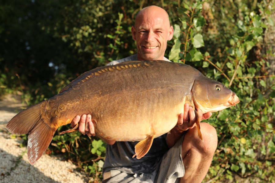 Steve Daynes with Mercer's at 31lb 8oz from Bobs Beach 03.08.2019