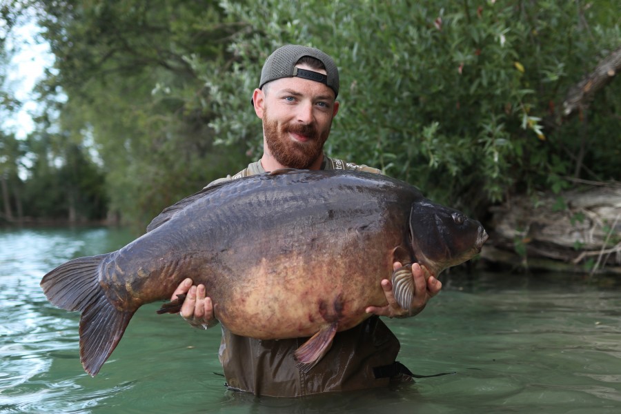 Deacon Olley with Marcels at 59lb 4oz from Big Southerly 03.08.2019