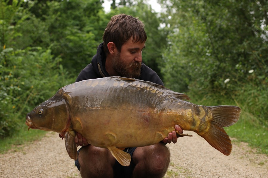 Heres Daan with "Rays" at a healthy 36lb 12oz............