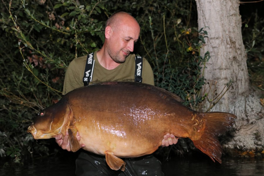 "The Queen of the Lake", "Fudgy's" at a great weight of 76lb for Gino.............
