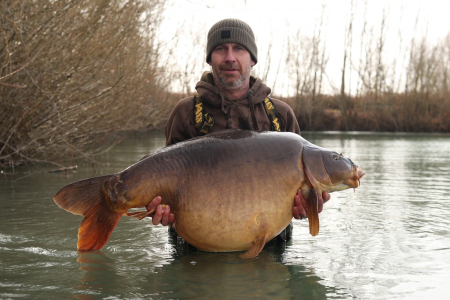 Giorgio Arcaini with this beast named "The Clean Fish" at 61lb...