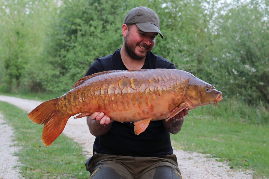 Robert Burrows with "The Power" at 27lb...