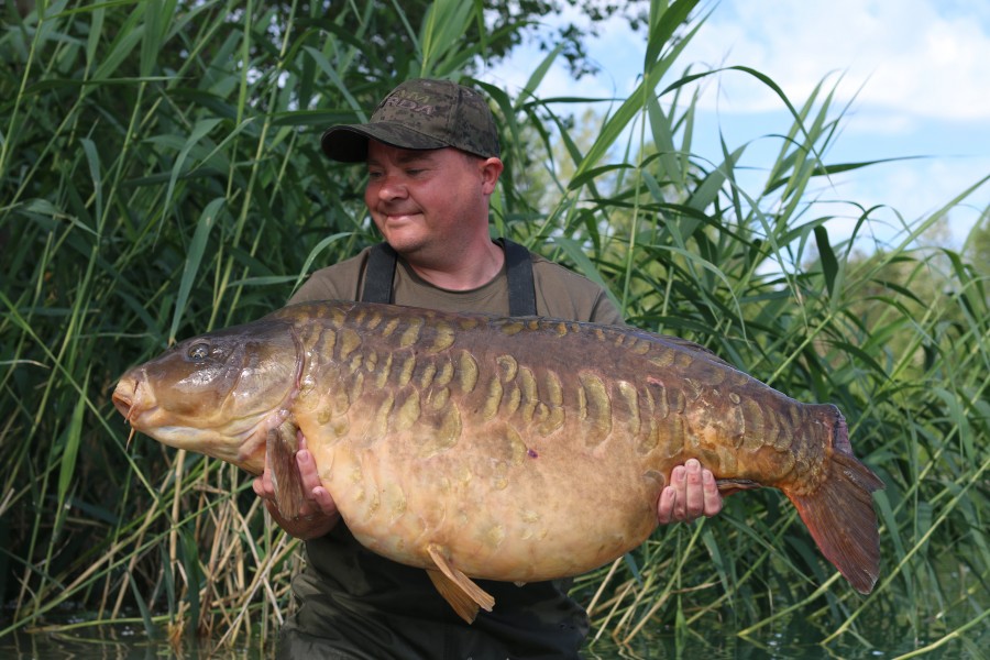 "The Cheese" your patience payed off big time mate, what a carp