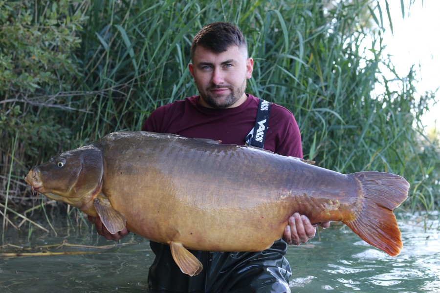 "Spotty Leather" looking solid and in mint condition for Jack at 64lb 4oz