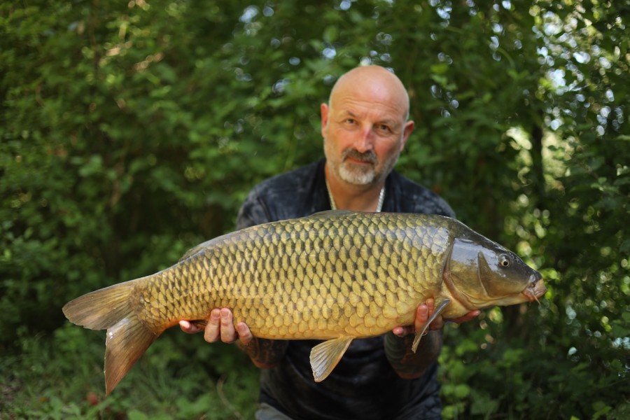 Tim in Bob's Beach with his 25lb common