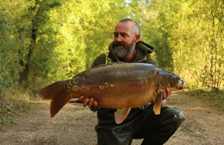 Chris Clarke with Maddie, 36lb 4oz