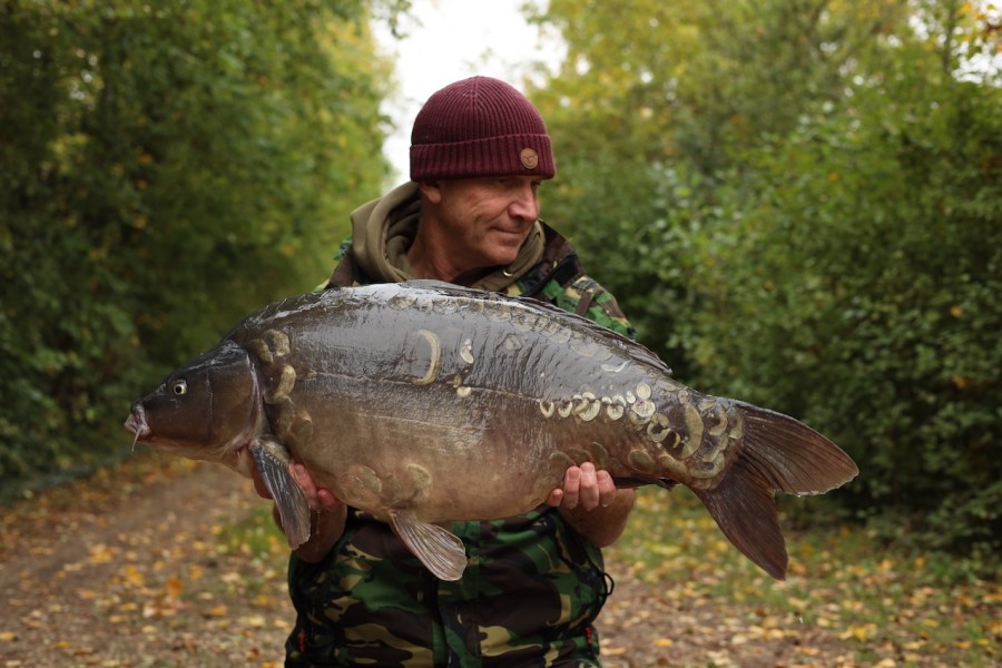 Andy in Bob's Beach with Rumi's 33lb