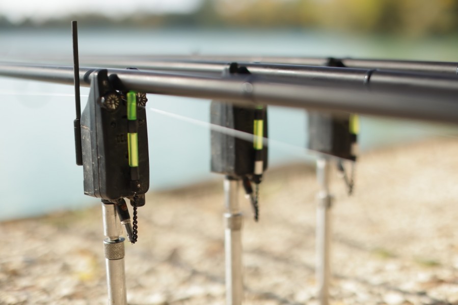 Bobbins set high and tight to register the slightest movements