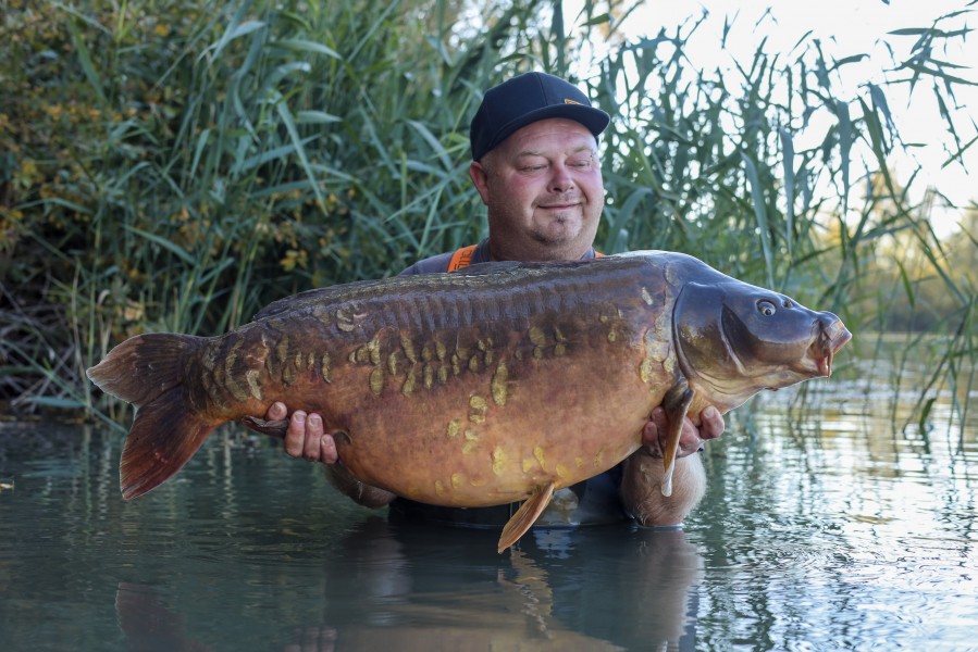 Peach of a carp, The Peach 53lb 4oz