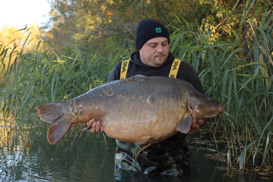 Fabian with Broady's Mirror 55lb 4oz