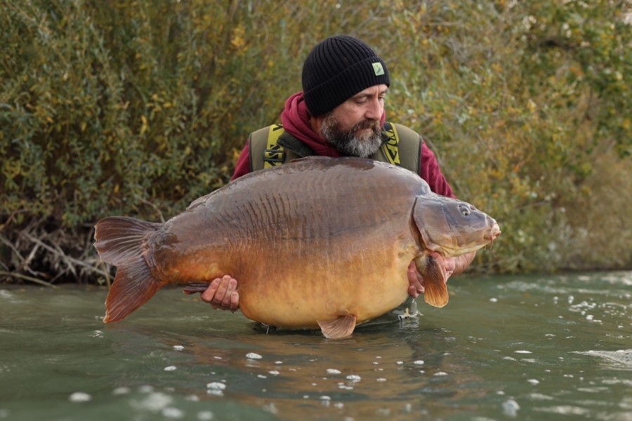 another one ticked off, Pierre Cardin at 60lb 10oz