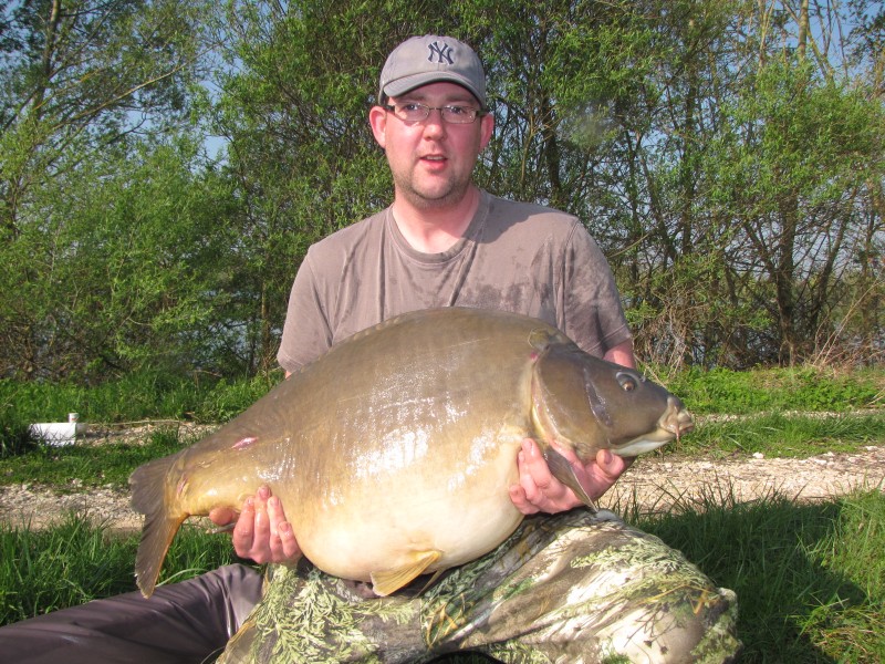 Darren with Chunky,a new PB@53.04
